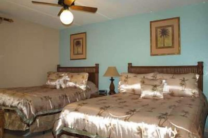 Room 11 of 20