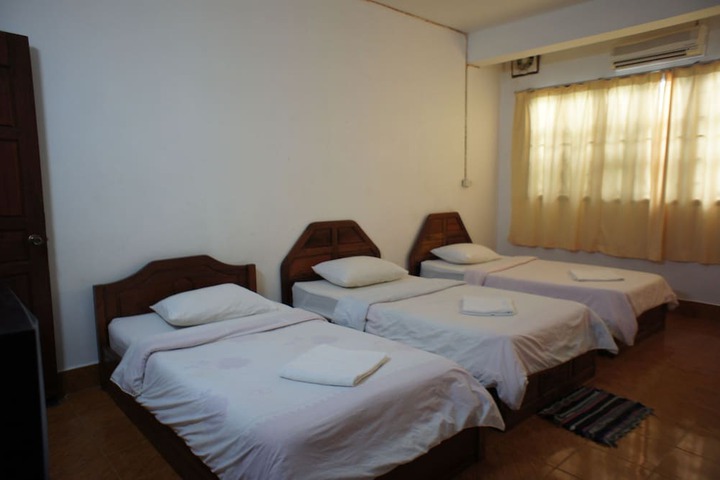 Room 5 of 21