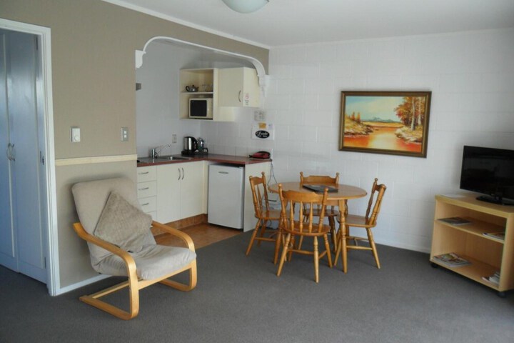Room 15 of 26