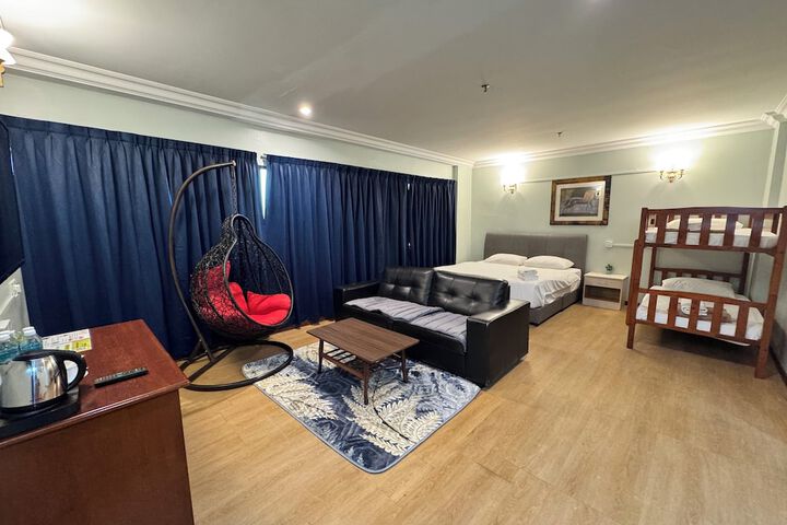 Room 41 of 82