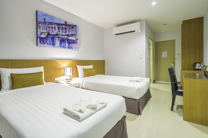 Room 6 of 46