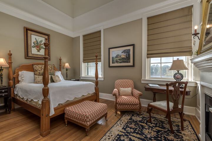 Room 5 of 27