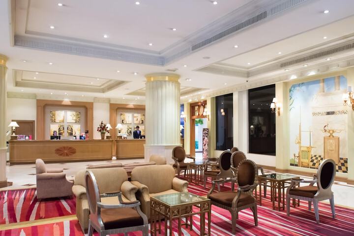 Guest Lobby