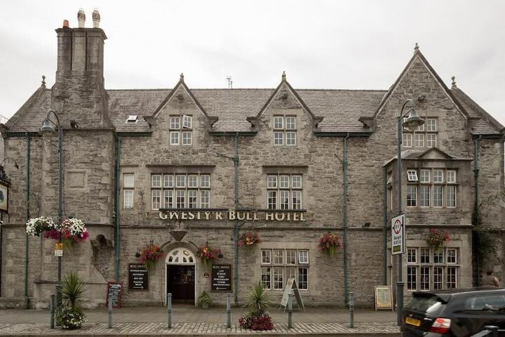 Hotel 80 of 86