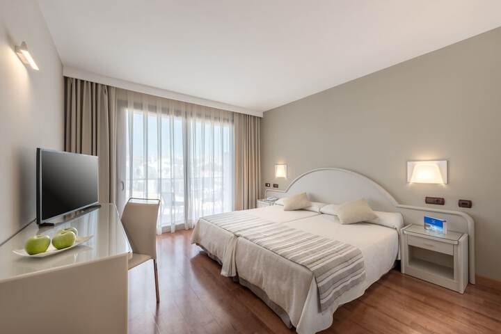Room 3 of 58