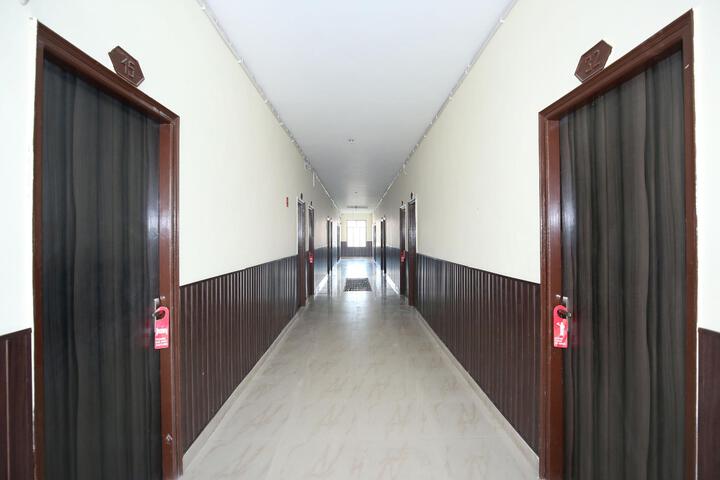 Hotel Interior 4 of 6
