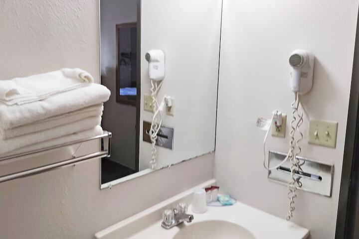 Room 17 of 30