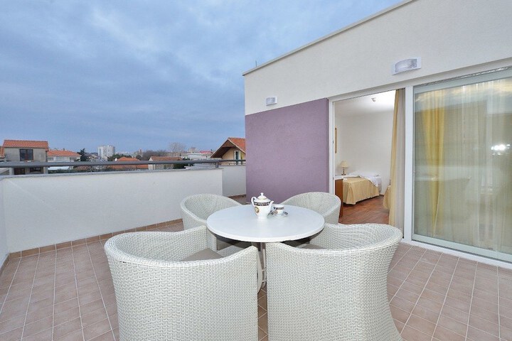 Terrace/Patio 19 of 44