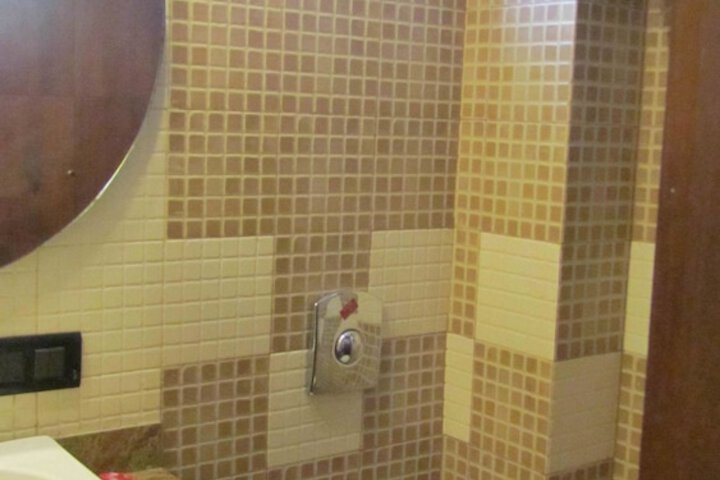 Room 60 of 111