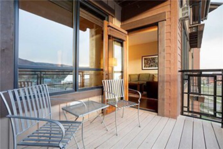 Terrace/Patio 2 of 31