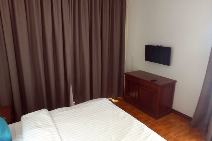 Room 10 of 41