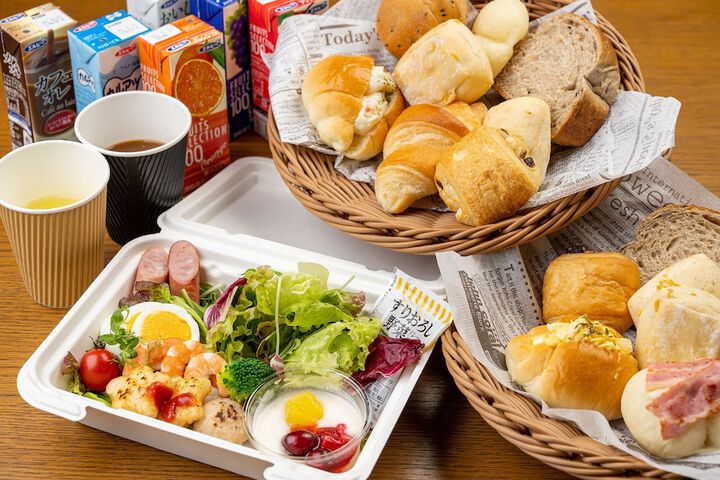 Breakfast/Coffee Service 24 of 41