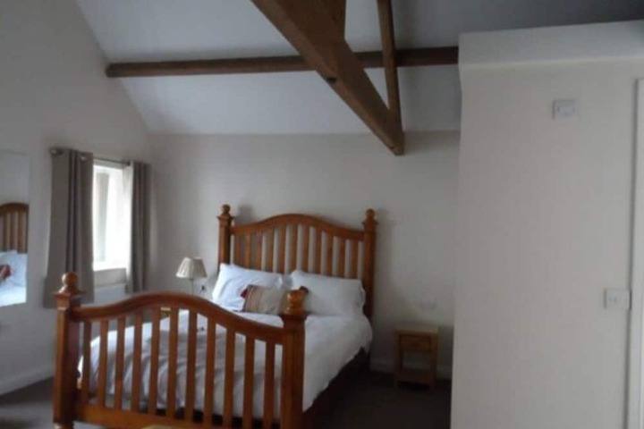 Room 6 of 40