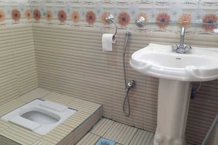 Room 2 of 7