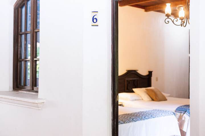 Room 32 of 74