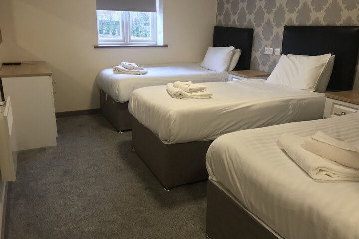 Room 4 of 52