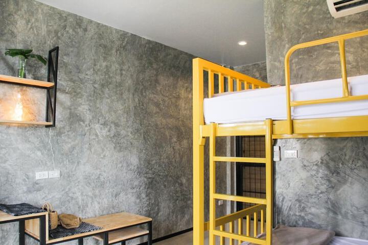 Room 16 of 46