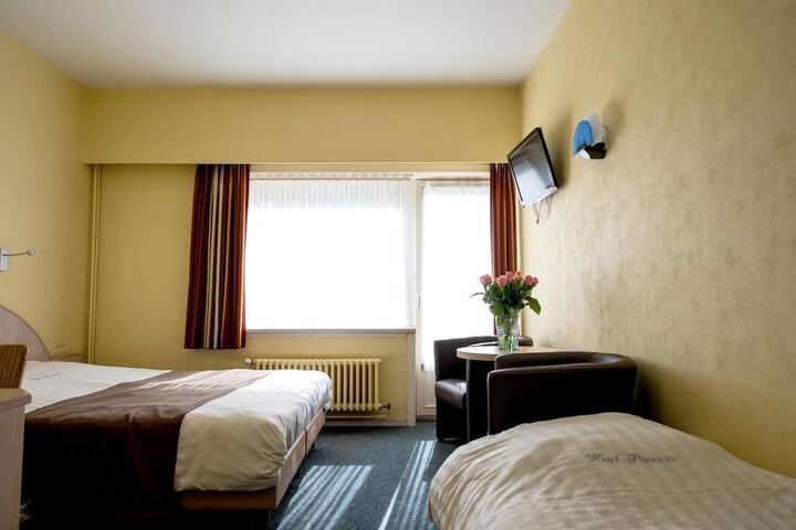 Room 22 of 50