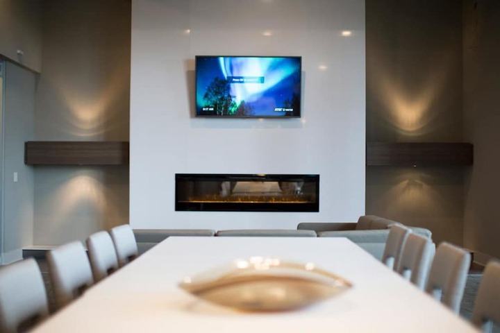 Business Center 33 of 48