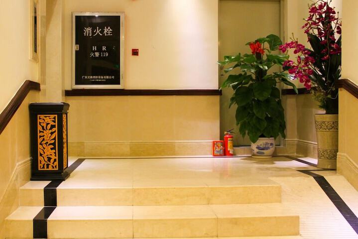 Hotel Interior 25 of 32