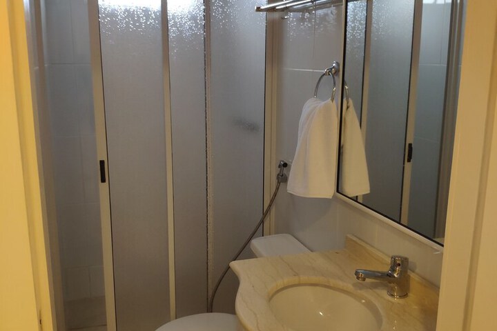 Room 14 of 20