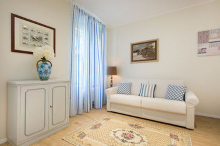Room 388 of 450