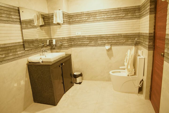 Room 66 of 116