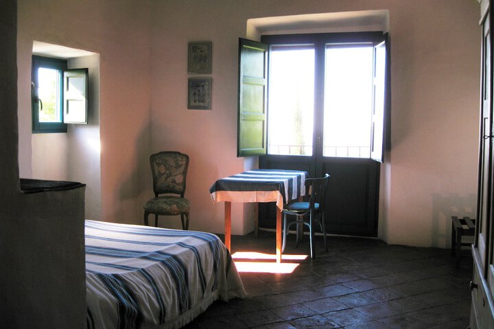 Room 21 of 27