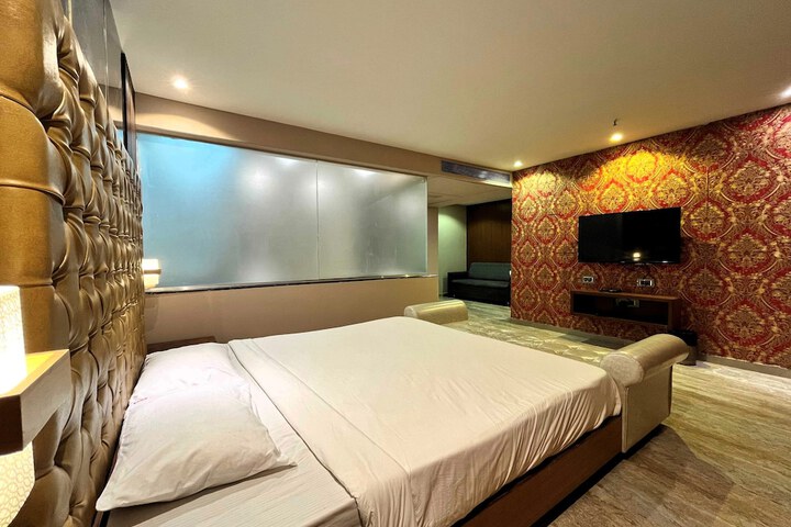 Room 26 of 58