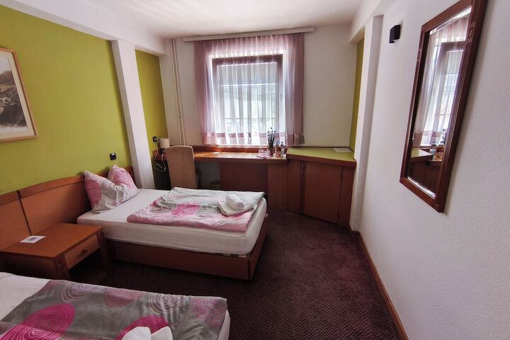 Room 14 of 54