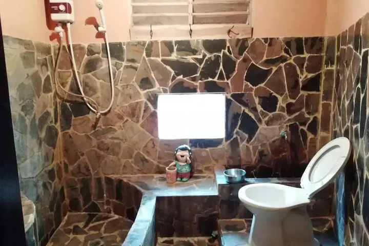Room 6 of 20