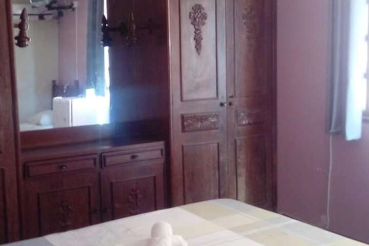 Room 15 of 27