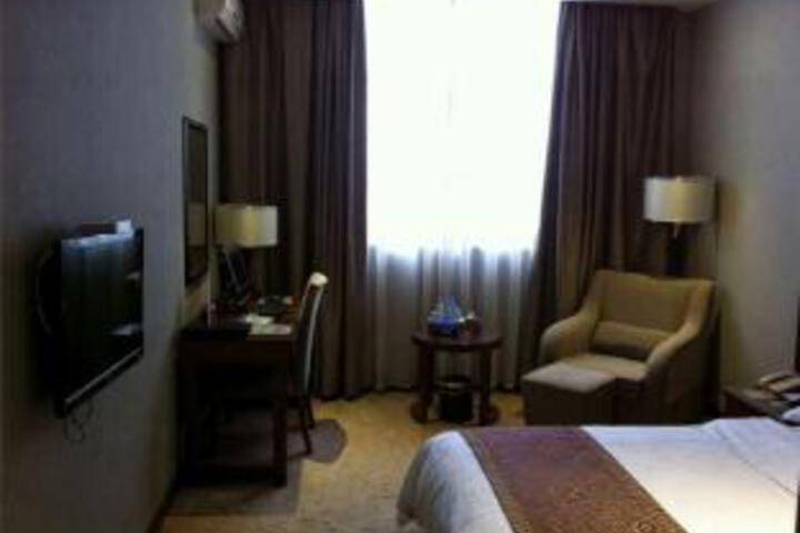 Room 6 of 7