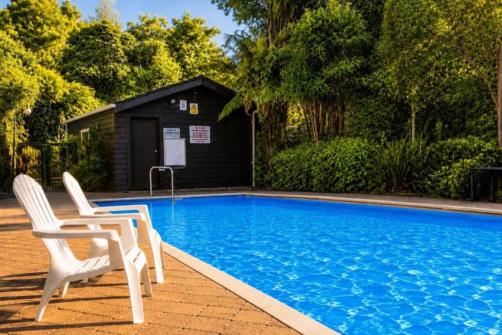 Pool Hotel
