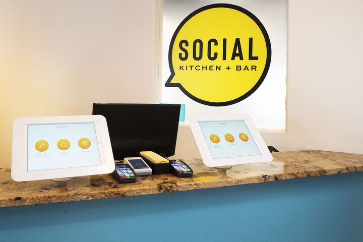 Check-in/check-out kiosk