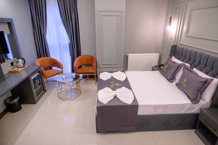 Room 20 of 28