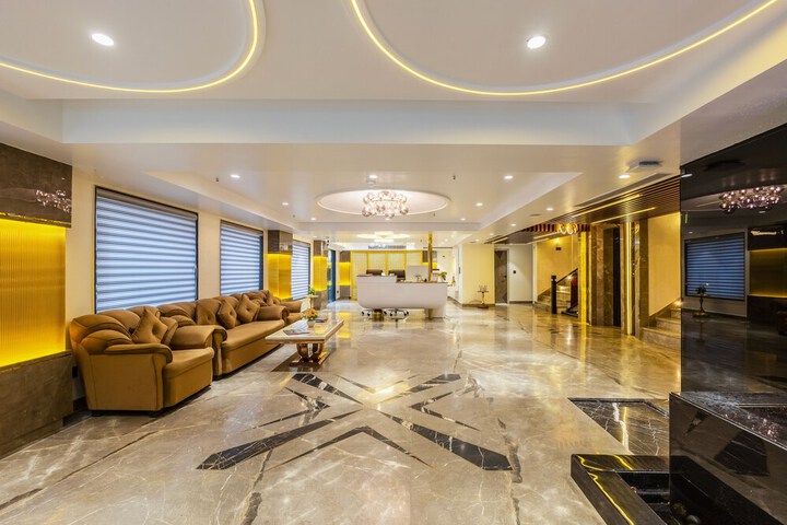 Hotel Interior 6 of 57