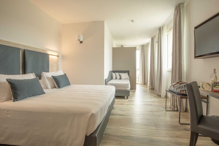 Room 15 of 75