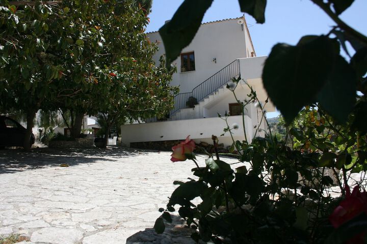 Hotel Exterior 53 of 63