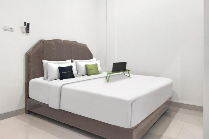 Urbanview Hotel Syariah near Polda Jambi