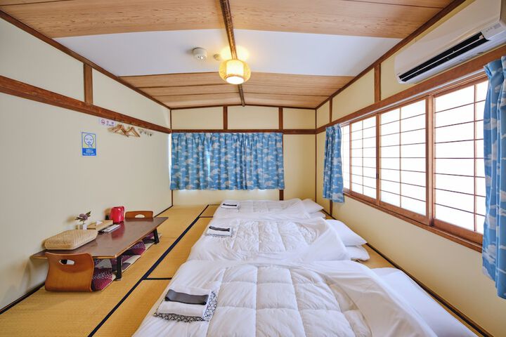 Room 48 of 80