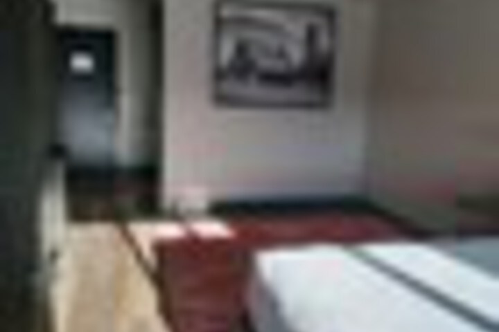 Room 20 of 75