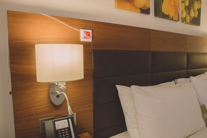 Room 13 of 65