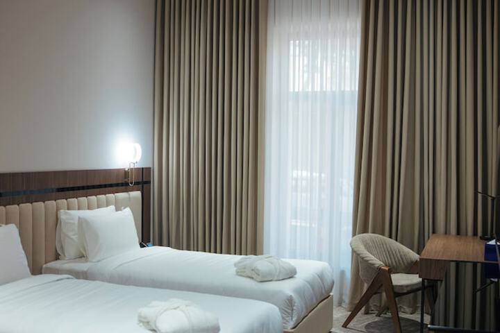 Room 16 of 61