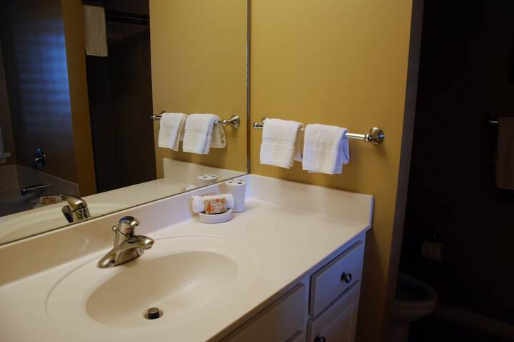 Room 16 of 36