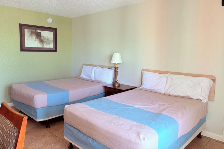 Room 7 of 27