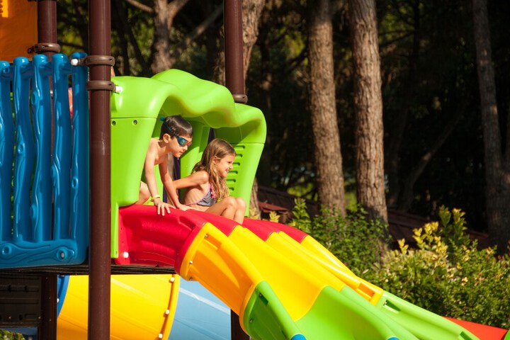 Childrens Activities 179 of 227