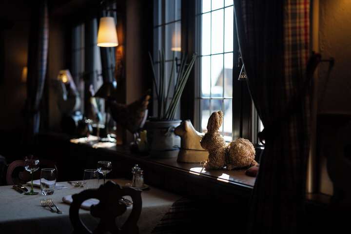 Dining 75 of 92