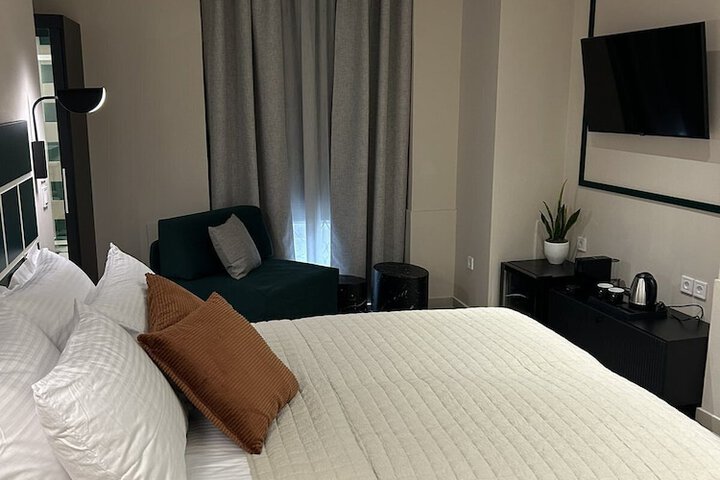 Room 5 of 67