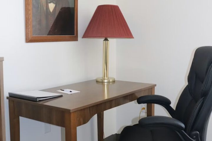 Room 6 of 14